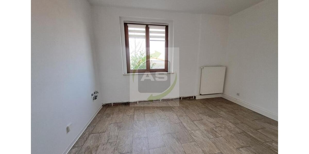 Erdgeschoßwohnung Werdau - 2 Zimmer, 60 m&sup2;, 350&euro; | Angebot:25916319