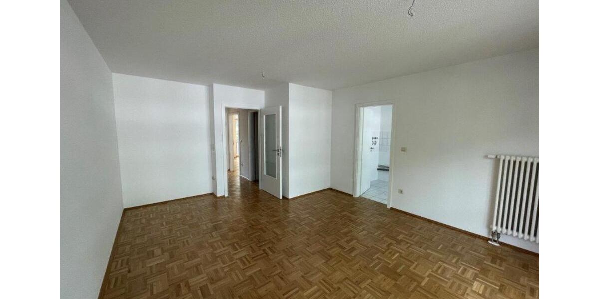 Etagenwohnung Zwickau - 3 Zimmer, 63 m&sup2;, 420&euro; | Angebot:21576665