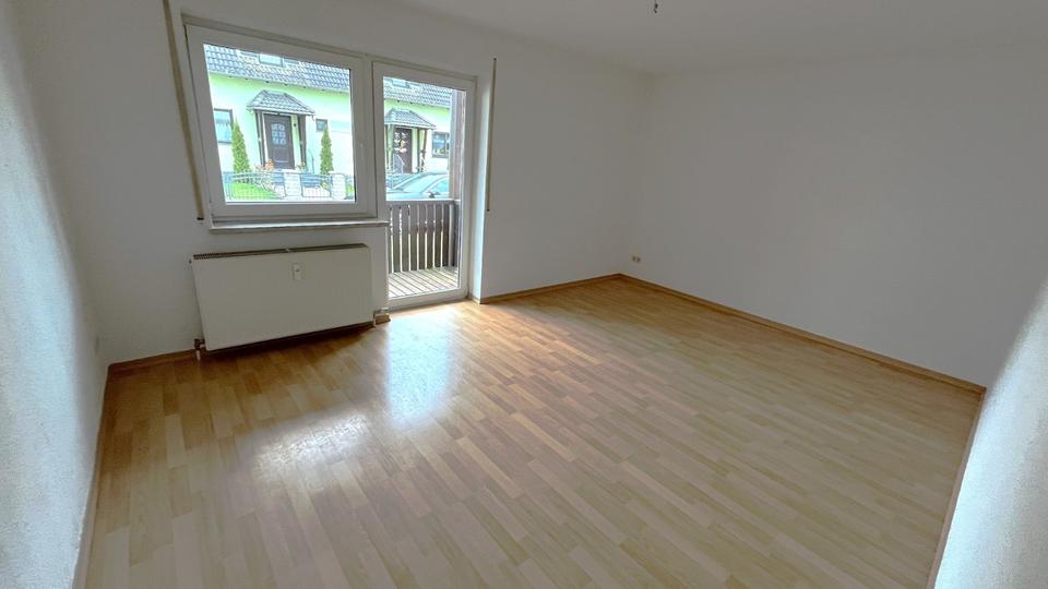 Erdgeschoßwohnung Reichenbach im Vogtland - 2 Zimmer, 58 m&sup2;, 344&euro; | Angebot:25892669