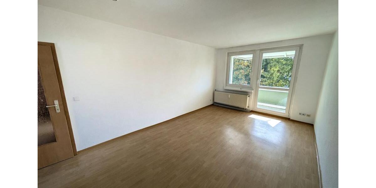 Etagenwohnung Limbach-Oberfrohna Oberfrohna - 3 Zimmer, 60 m&sup2;, 411&euro; | Angebot:25945645