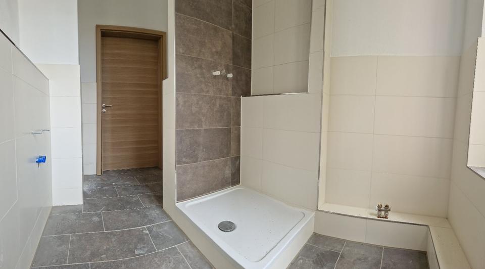 Etagenwohnung Limbach-Oberfrohna Oberfrohna - 5 Zimmer, 139 m&sup2;, 810&euro; | Angebot:26675798