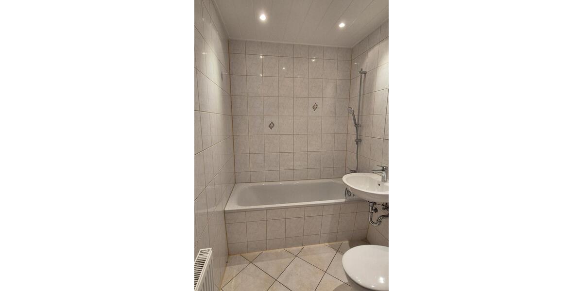 Etagenwohnung Hohenstein-Ernstthal Ernstthal - 3 Zimmer, 56 m&sup2;, 325&euro; | Angebot:25257521