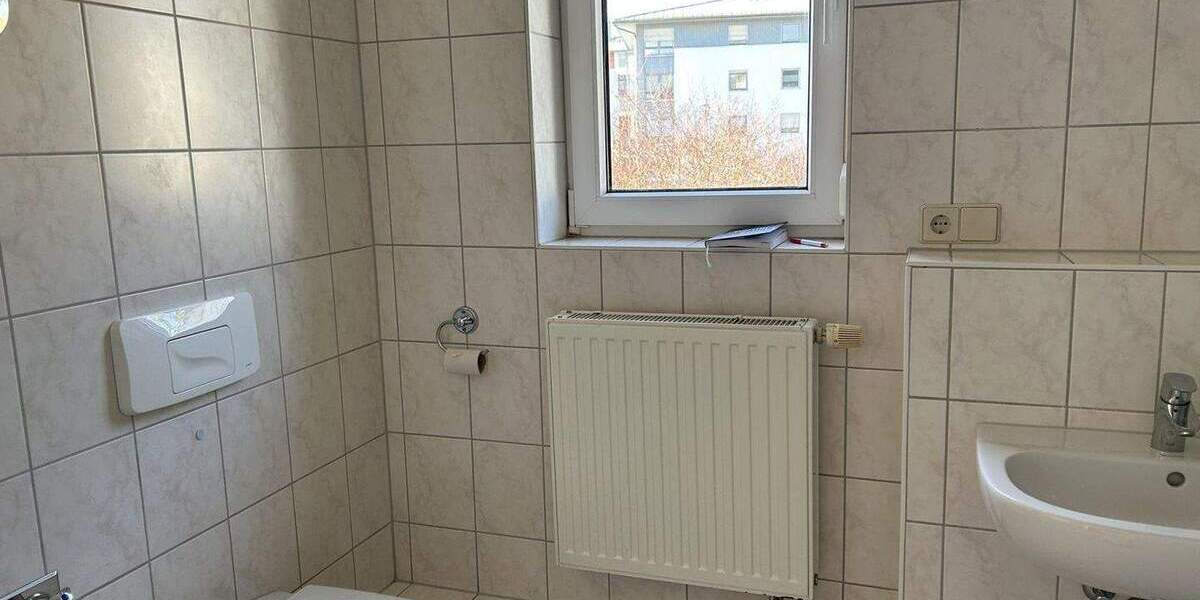 Etagenwohnung Zwickau Weißenborn - 3 Zimmer, 65 m&sup2;, 487&euro; | Angebot:25707533