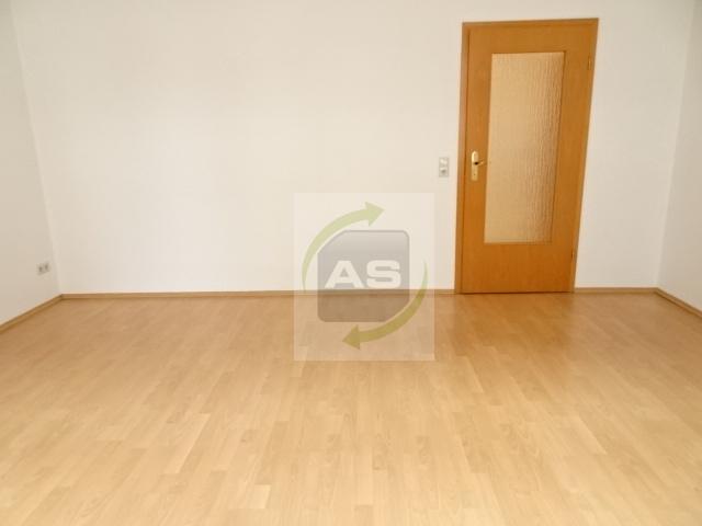Erdgeschoßwohnung Zwickau Zwickau-Nord - 4 Zimmer, 96 m&sup2;, 669&euro; | Angebot:25854233
