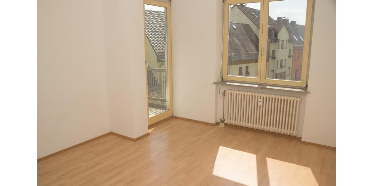 Erdgeschoßwohnung Hohenstein-Ernstthal Ernstthal - 2 Zimmer, 60 m&sup2;, 330&euro; | Angebot:25369422