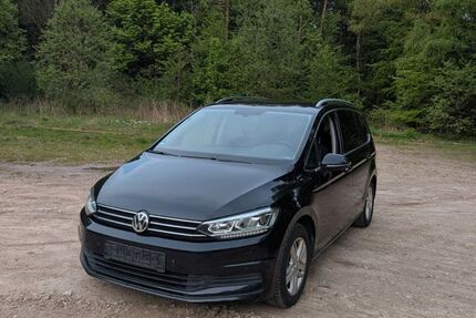 VW Touran 266.400 km 13.499 &euro; Schwarzenberg 08340