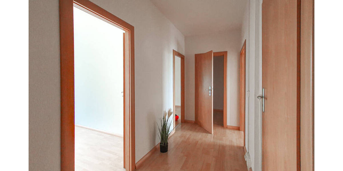 Etagenwohnung Zwickau Eckersbach - 3 Zimmer, 71 m&sup2;, 426&euro; | Angebot:25728258