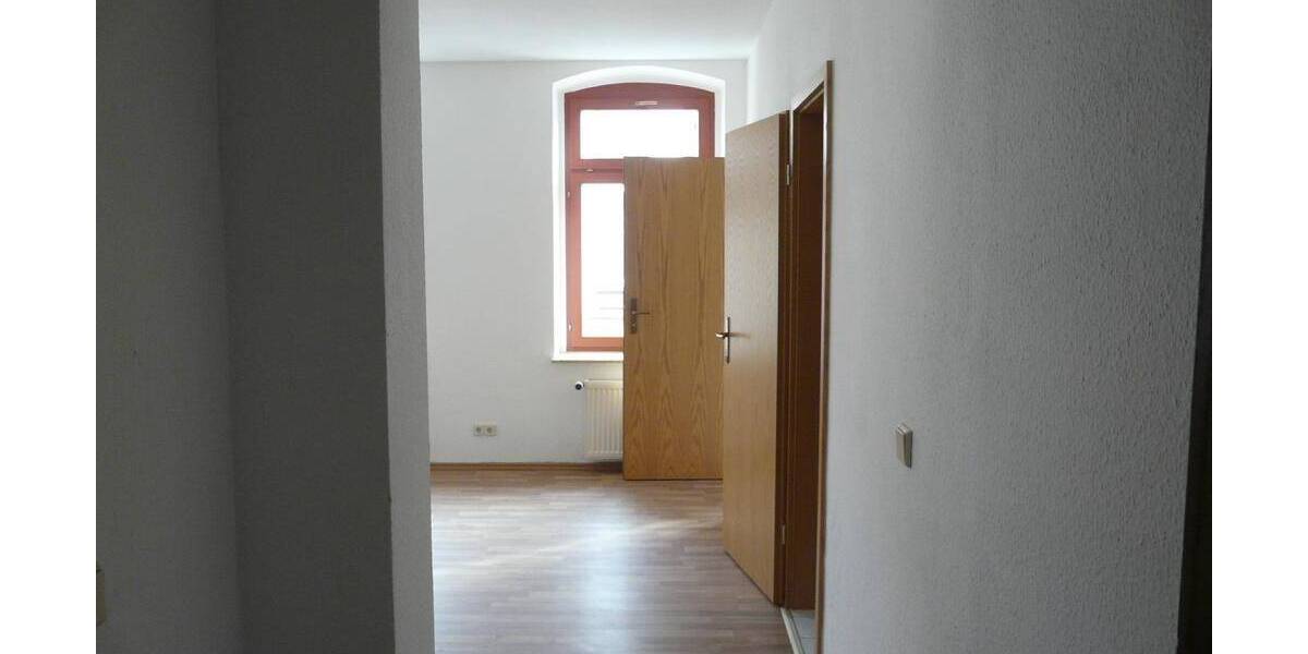 Etagenwohnung Crimmitschau - 2 Zimmer, 38 m&sup2;, 229&euro; | Angebot:25996139