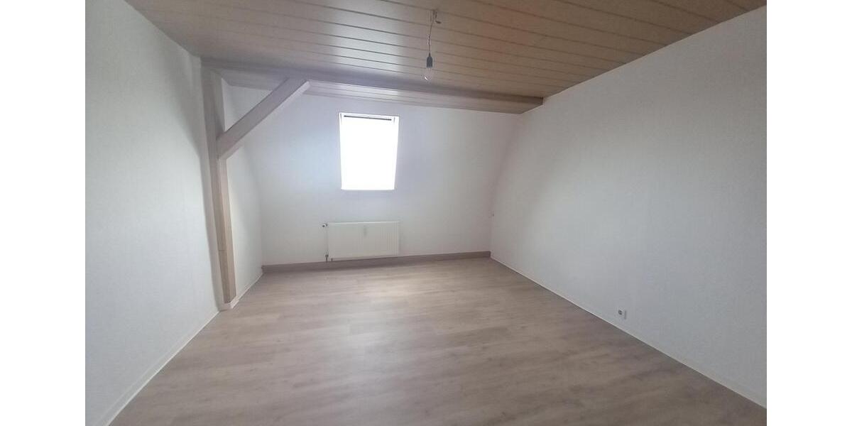 Etagenwohnung Neukirchen/Pleiße Pleiße - 3 Zimmer, 85 m&sup2;, 419&euro; | Angebot:25131621