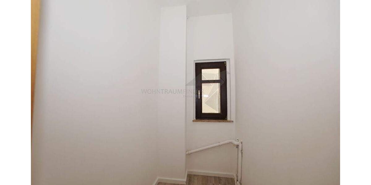 Etagenwohnung Zwickau Innenstadt - 2 Zimmer, 62 m&sup2;, 379&euro; | Angebot:25681472