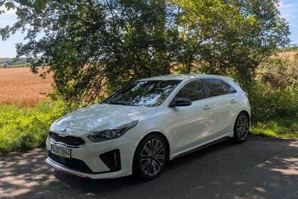 Kia ceed / Ceed 87.800 km 18.600 &euro; Zwickau 08058