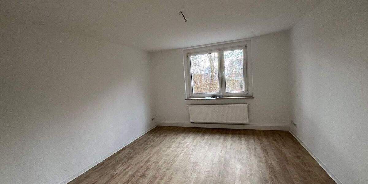 Etagenwohnung Zwickau Marienthal - 3 Zimmer, 56 m&sup2;, 249&euro; | Angebot:25740138