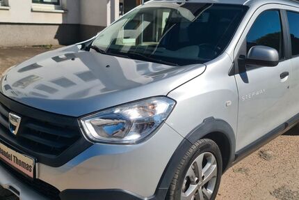 Dacia Lodgy 86.896 km 8.799 &euro; Zwickau 08056