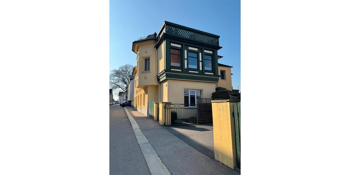 Dachgeschoßwohnung Limbach-Oberfrohna Oberfrohna - 2 Zimmer, 38 m&sup2;, 334&euro; | Angebot:25751816