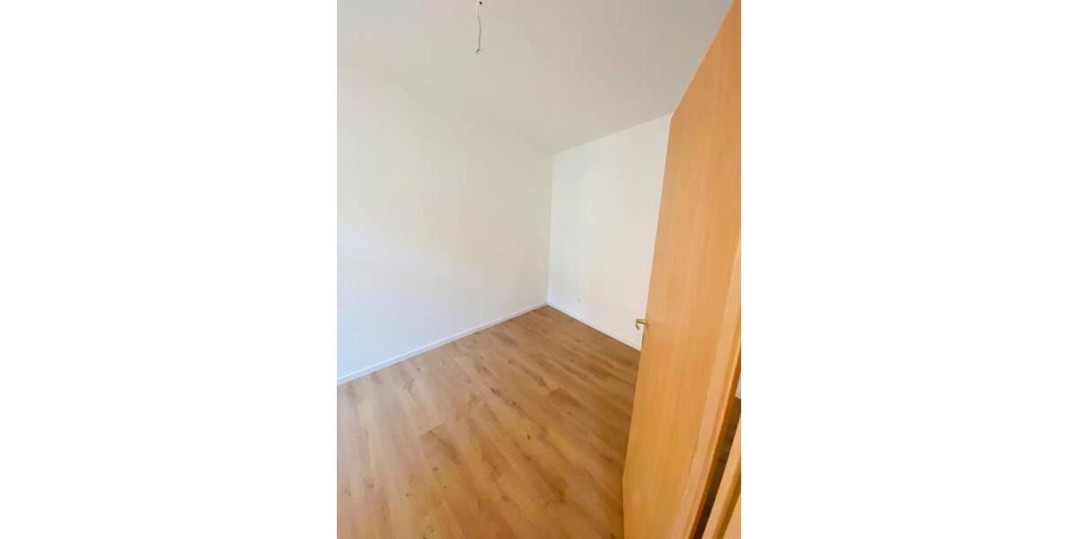 Etagenwohnung Meerane - 2 Zimmer, 58 m&sup2;, 363&euro; | Angebot:25376877