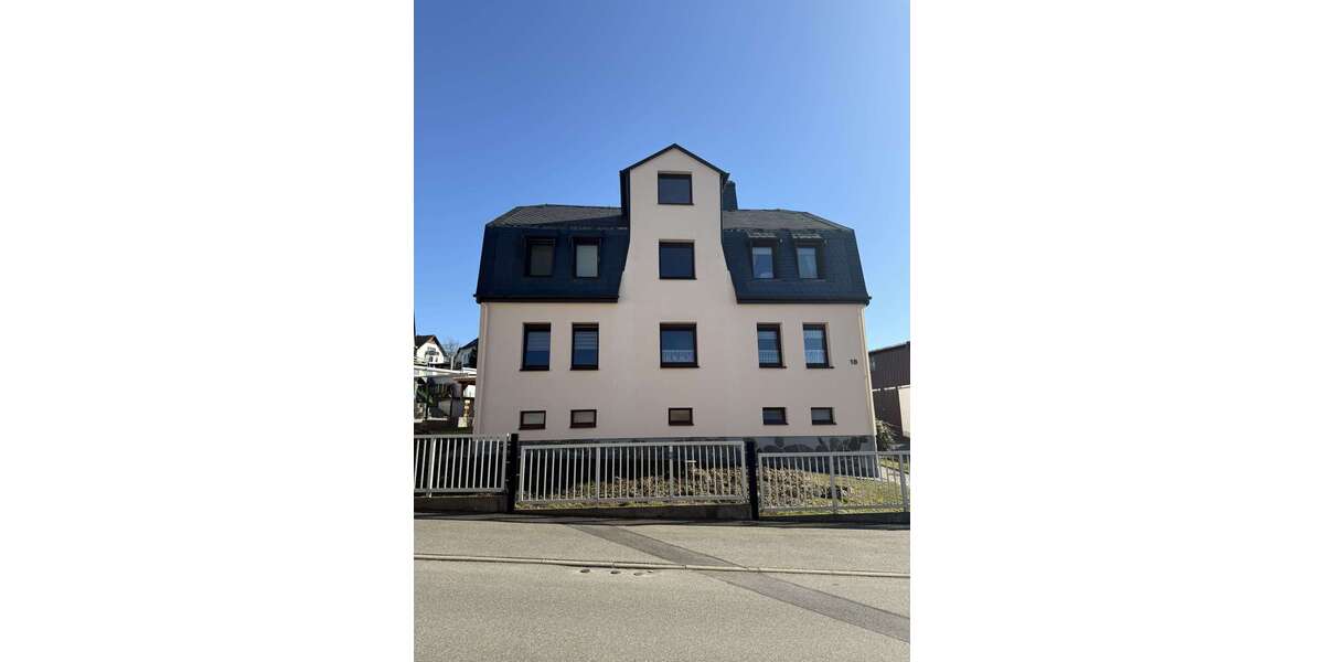 Einfamilienhaus Neukirchen - 10 Zimmer, 214 m&sup2;, 222.000&euro; | Angebot:21588172