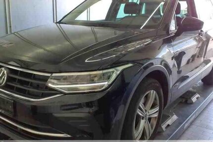 VW Tiguan 77.400 km 25.999 &euro; Oberlungwitz 09353