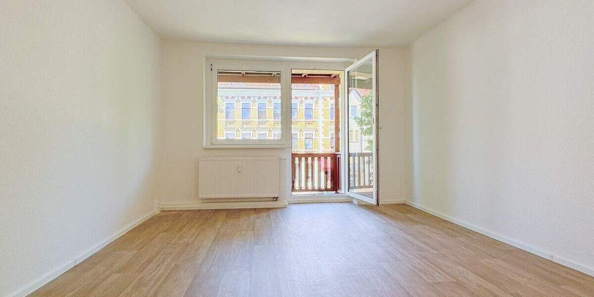 Etagenwohnung Glauchau - 4 Zimmer, 71 m&sup2;, 399&euro; | Angebot:25739825