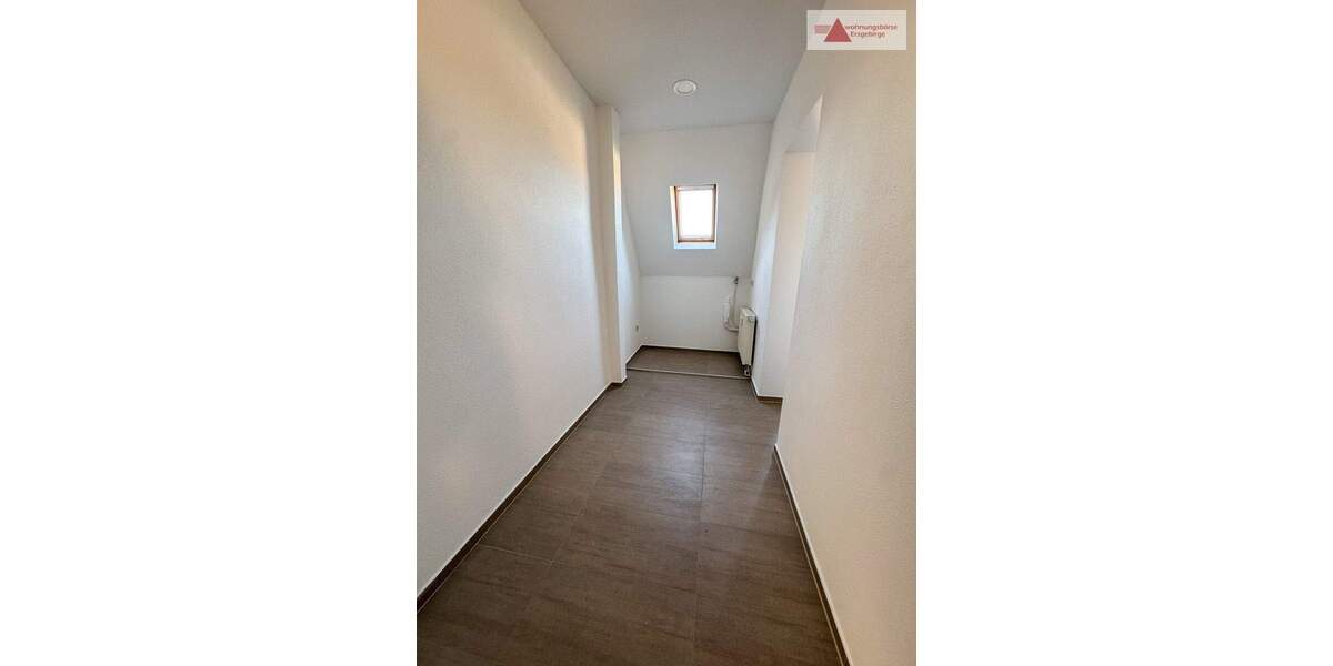 Etagenwohnung Aue-Bad Schlema Bad Schlema - 5 Zimmer, 130 m&sup2;, 800&euro; | Angebot:25801765