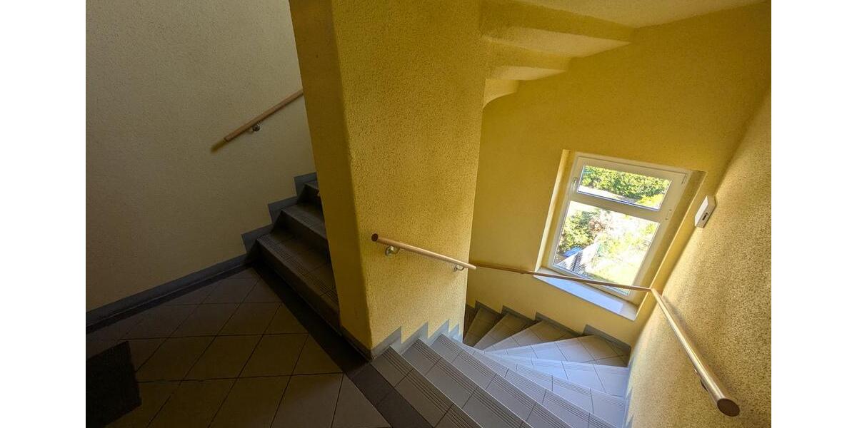 Etagenwohnung Zwickau - 2 Zimmer, 48 m&sup2;, 290&euro; | Angebot:25945677