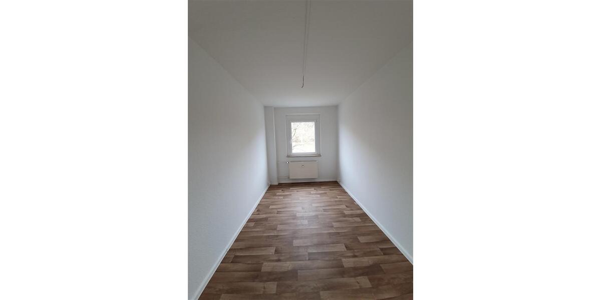 Etagenwohnung Reichenbach im Vogtland - 3 Zimmer, 69 m&sup2;, 415&euro; | Angebot:25271892
