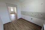Etagenwohnung Meerane - 3 Zimmer, 85 m&sup2;, 400&euro; | Angebot:25945656
