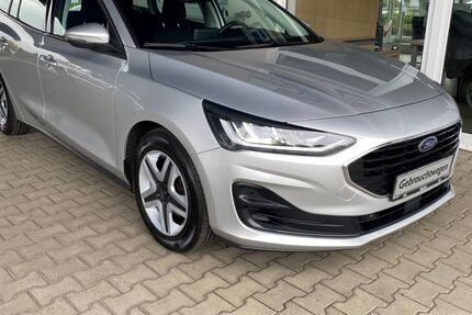 Ford Focus 51.682 km 16.880 &euro; Glauchau 08371