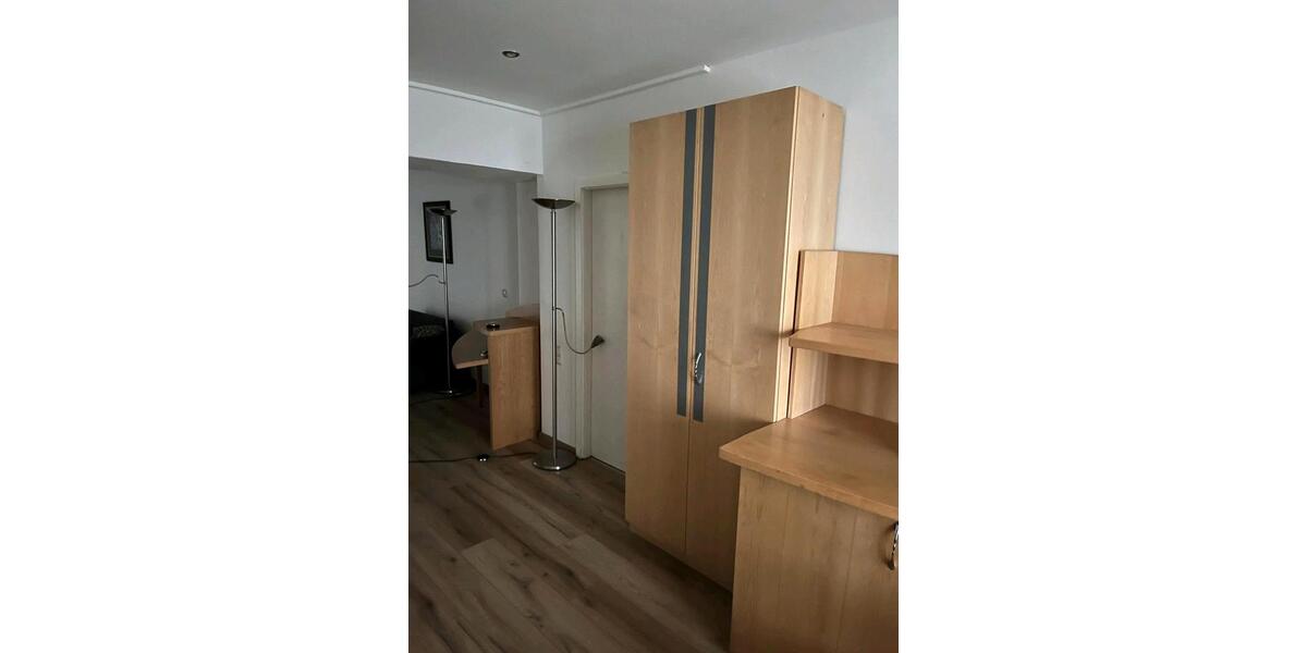 Erdgeschoßwohnung Neumark - 4 Zimmer, 140 m&sup2;, 80.000&euro; | Angebot:25299465