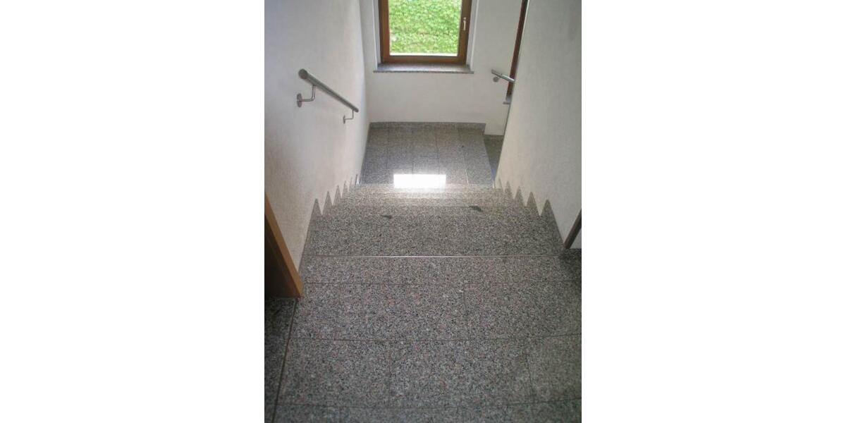 Etagenwohnung Werdau - 2 Zimmer, 59 m&sup2;, 325&euro; | Angebot:24978995