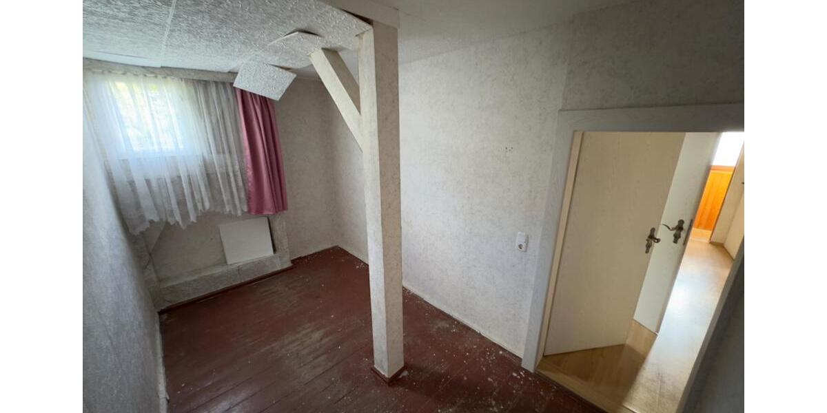 Reihenhaus Aue-Bad Schlema Bad Schlema - 10 Zimmer, 157 m&sup2;, 90.000&euro; | Angebot:16651492