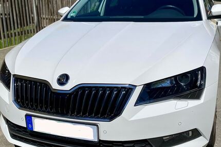 Skoda Superb 83.000 km 24.000 &euro; Limbach-Oberfrohna 09212