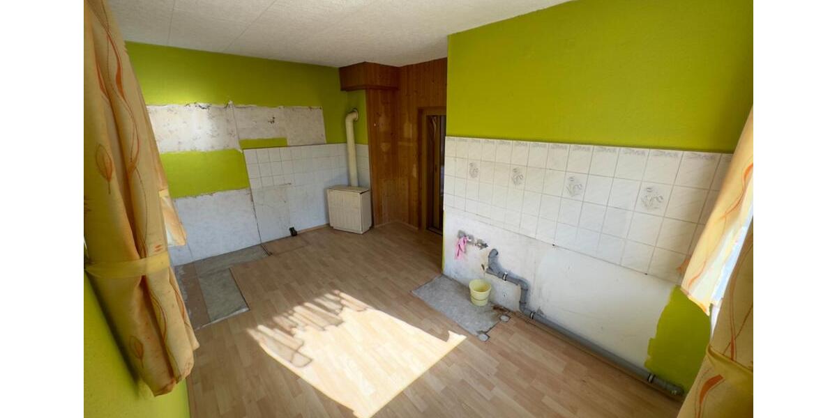 Reihenhaus Aue-Bad Schlema Bad Schlema - 10 Zimmer, 157 m&sup2;, 90.000&euro; | Angebot:16651492