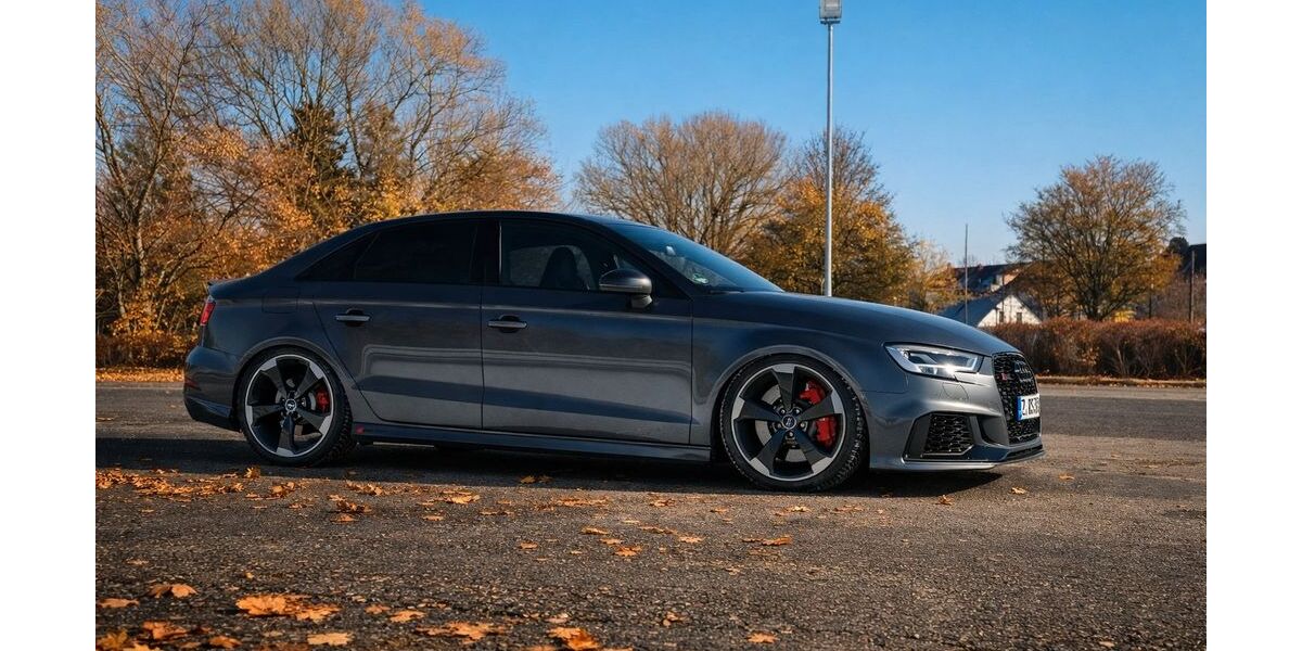 Audi RS3 49.500 km 47.100 &euro; Zwickau 08060