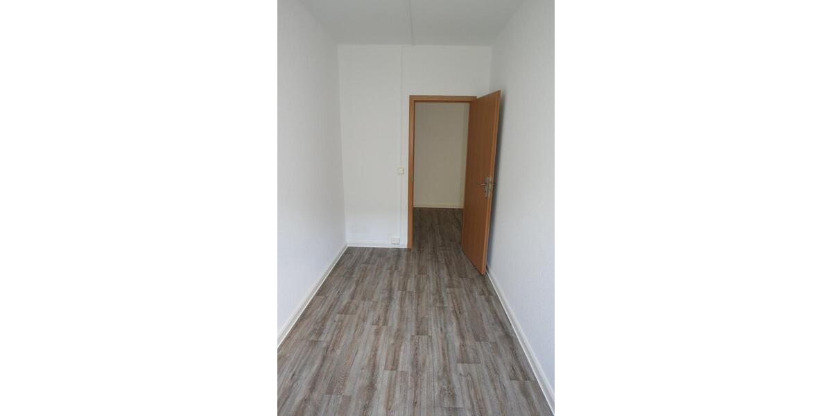 Etagenwohnung Oberlungwitz - 3 Zimmer, 56 m&sup2;, 351&euro; | Angebot:26677014