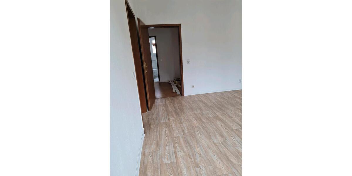 Etagenwohnung Greiz - 2 Zimmer, 45 m&sup2;, 260&euro; | Angebot:25871021