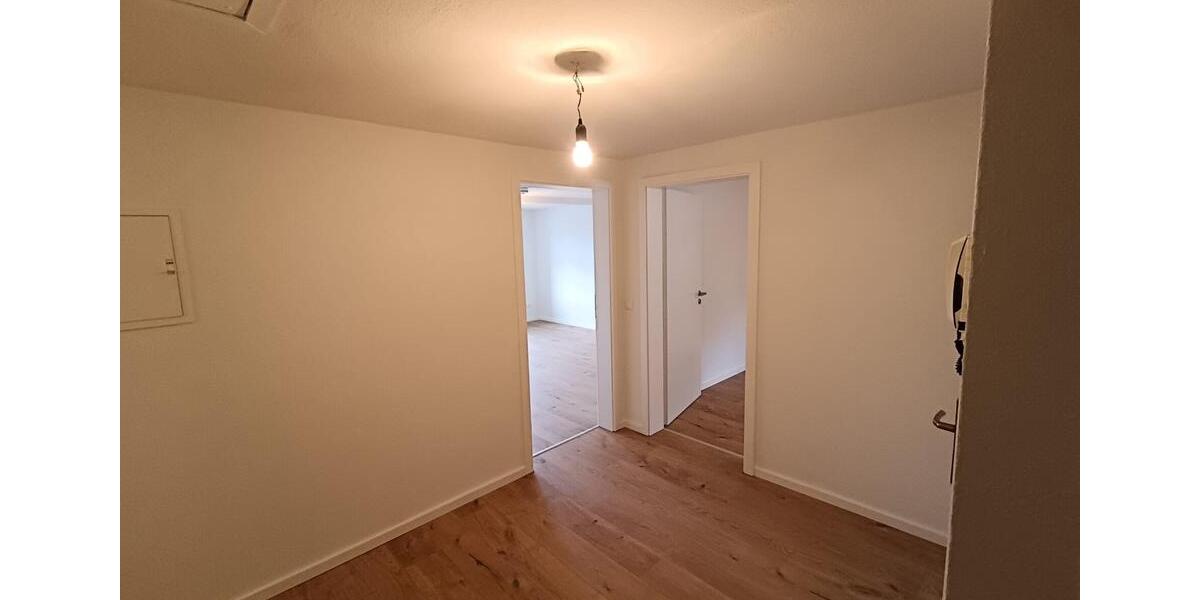 Dachgeschoßwohnung Reichenbach im Vogtland - 3 Zimmer, 74 m&sup2;, 450&euro; | Angebot:25219041