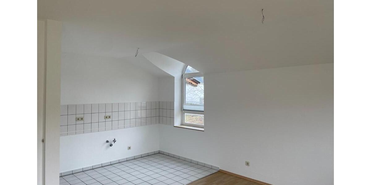 Etagenwohnung Lengenfeld - 3 Zimmer, 71 m&sup2;, 500&euro; | Angebot:20826978