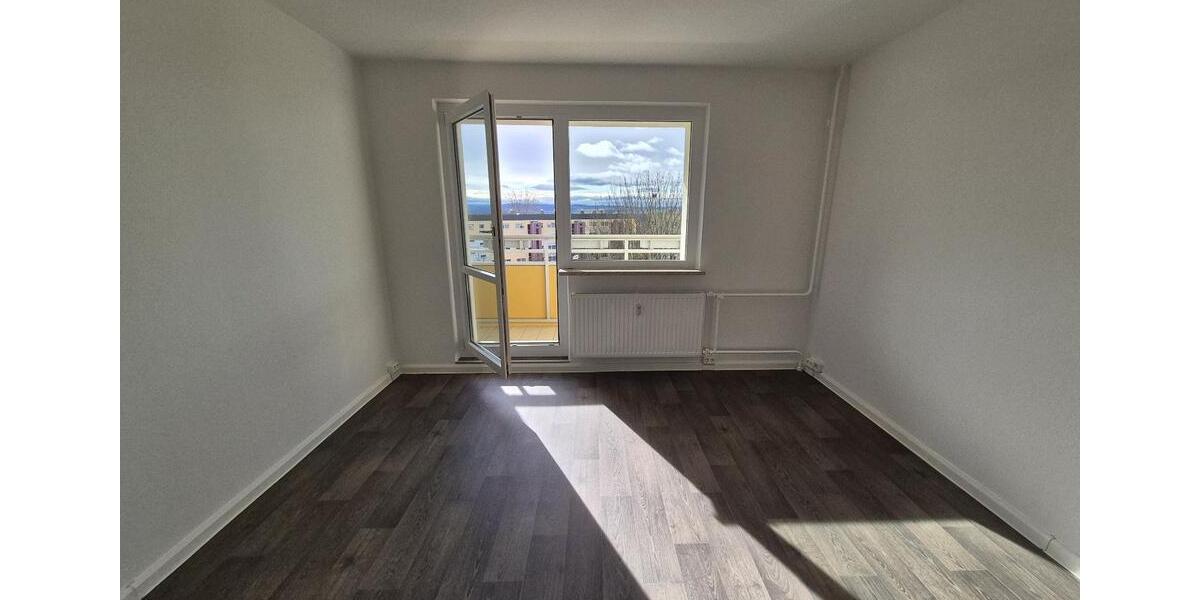 Etagenwohnung Hohenstein-Ernstthal Ernstthal - 3 Zimmer, 56 m&sup2;, 321&euro; | Angebot:25857022