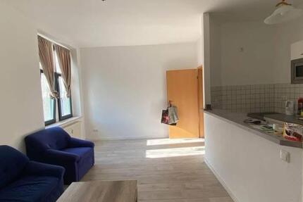 Wohnung Zwickau - 2 Zimmer, 48 m&sup2;, 500&euro; | Angebot:25870337