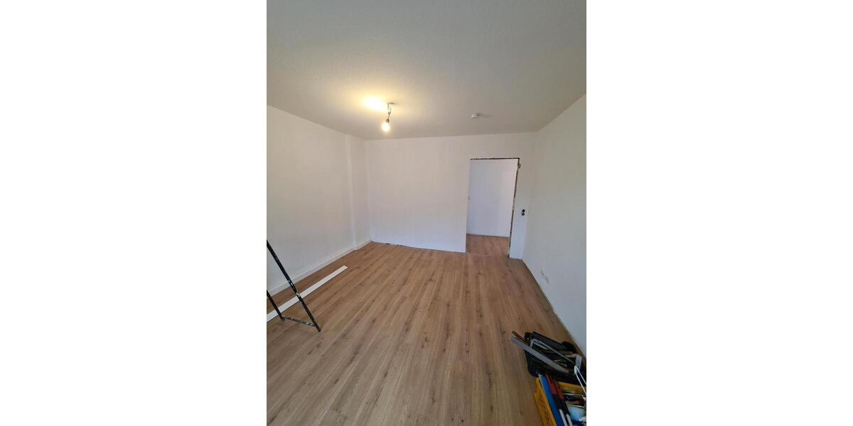 Dachgeschoßwohnung Hohenstein-Ernstthal Ernstthal - 2 Zimmer, 41 m&sup2;, 250&euro; | Angebot:25027094