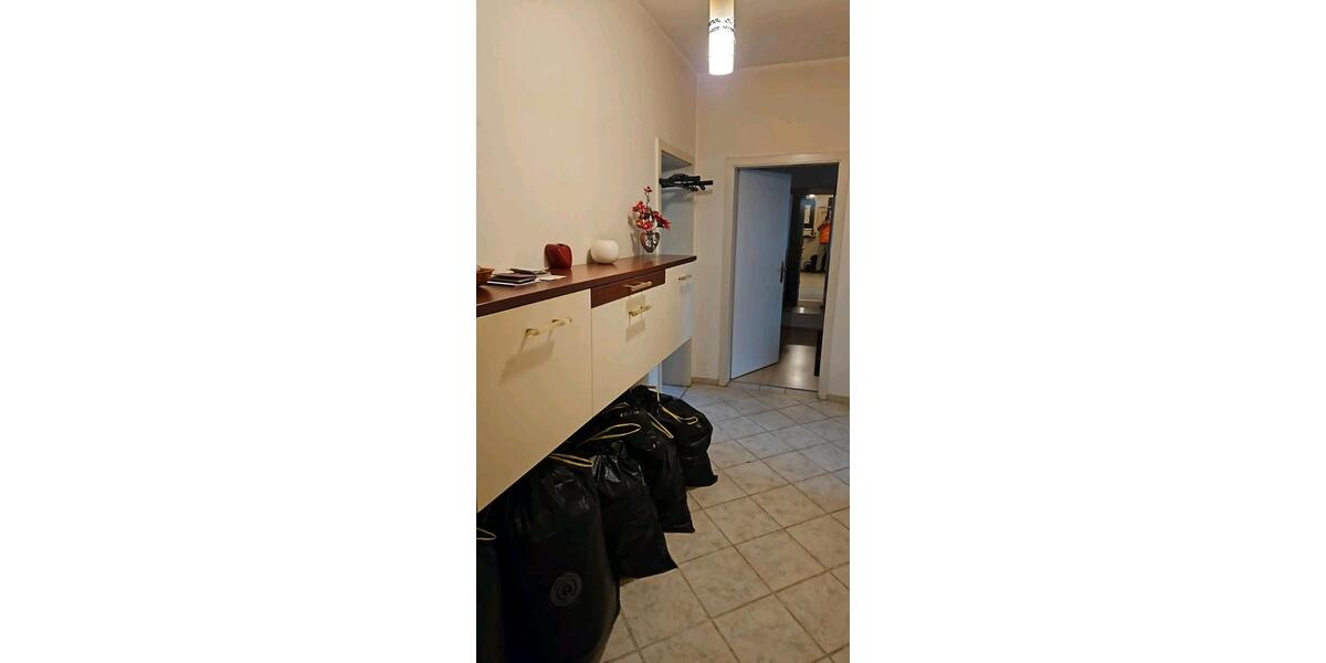 Etagenwohnung Zwickau - 4 Zimmer, 84 m&sup2;, 660&euro; | Angebot:26661284