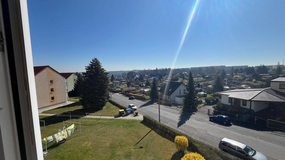 Etagenwohnung Crimmitschau - 3 Zimmer, 54 m&sup2;, 350&euro; | Angebot:25419562