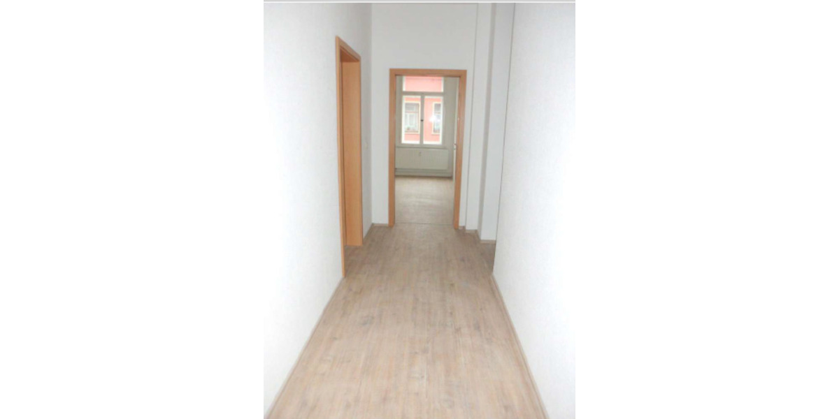 Etagenwohnung Crimmitschau - 3 Zimmer, 76 m&sup2;, 450&euro; | Angebot:25859238