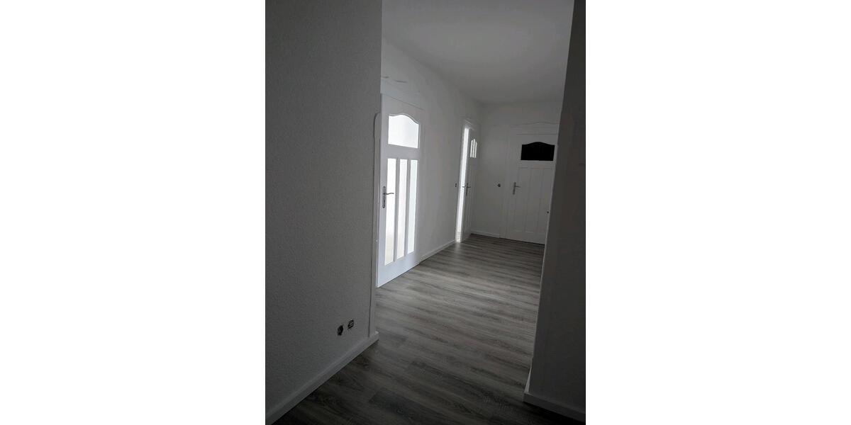 Etagenwohnung Aue-Bad Schlema Bad Schlema - 3 Zimmer, 85 m&sup2;, 440&euro; | Angebot:25362045