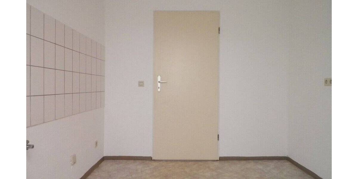 Etagenwohnung Zwickau Innenstadt - 3 Zimmer, 75 m&sup2;, 455&euro; | Angebot:25734789