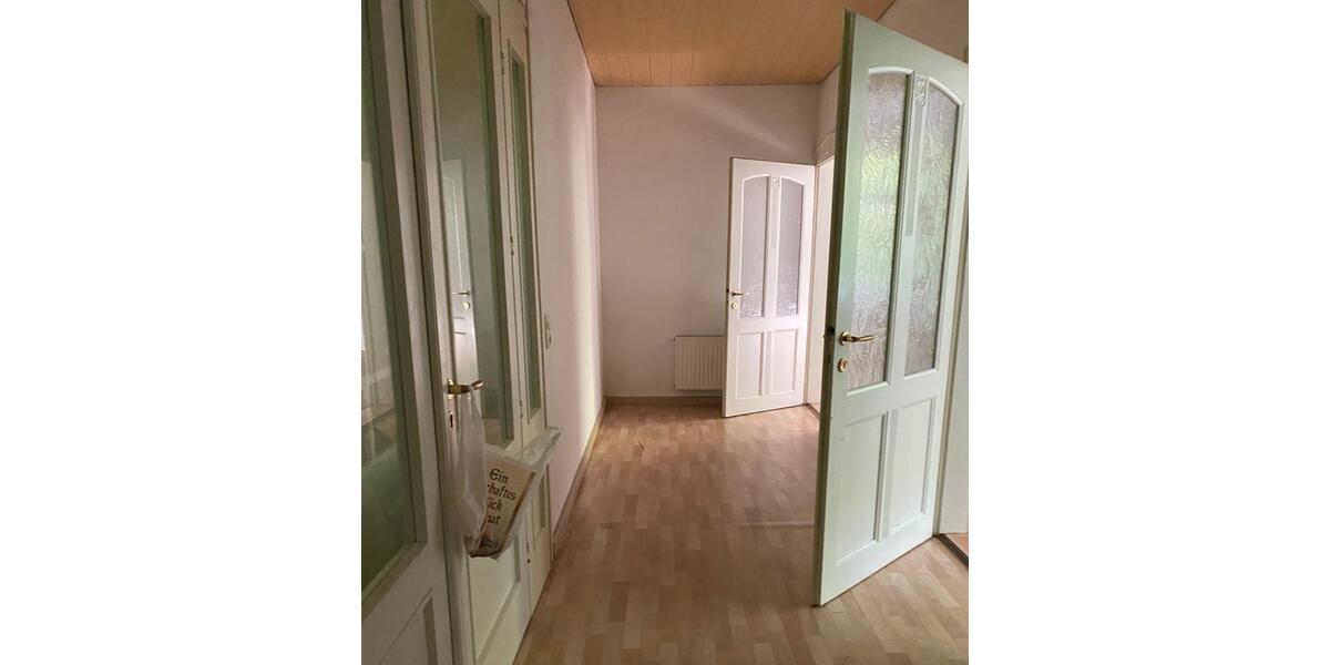 Hochparterre Greiz - 3 Zimmer, 98 m&sup2;, 588&euro; | Angebot:24855385