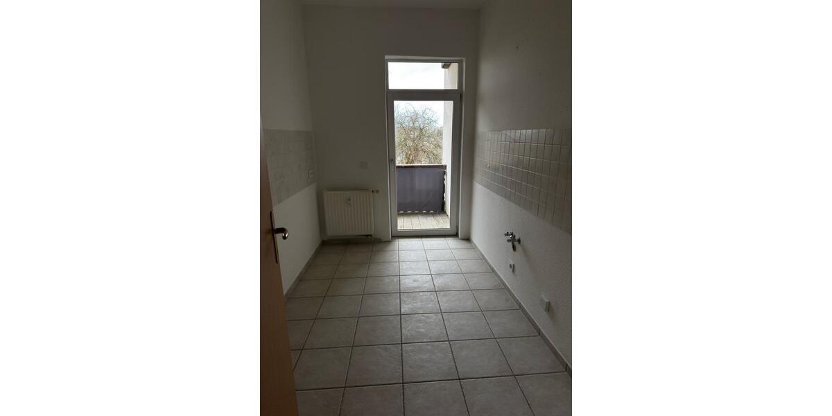 Erdgeschoßwohnung Greiz - 3 Zimmer, 66 m&sup2;, 380&euro; | Angebot:25224307