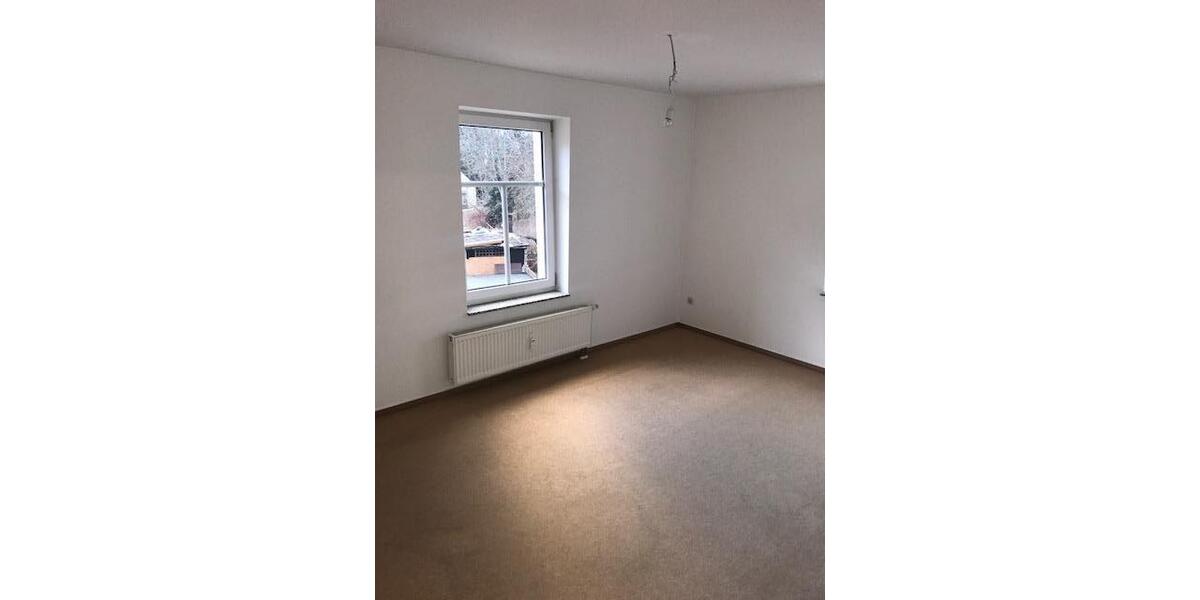 Etagenwohnung Reinsdorf - 3 Zimmer, 87 m&sup2;, 519&euro; | Angebot:26038817