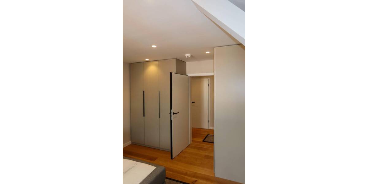 Etagenwohnung Zwickau Pölbitz - 3 Zimmer, 89 m&sup2;, 1.500&euro; | Angebot:25969722