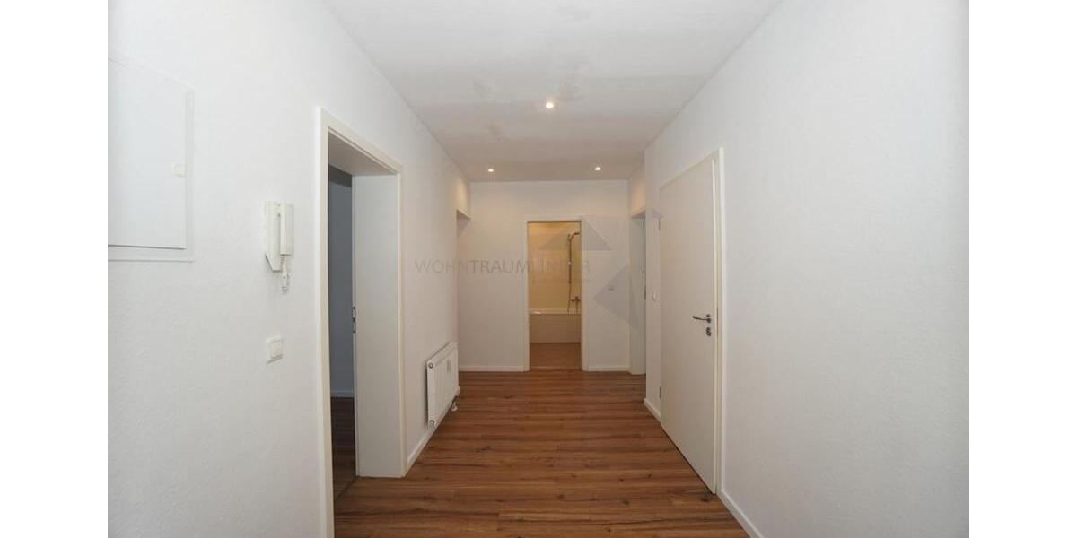 Dachgeschoßwohnung Zwickau - 4 Zimmer, 104 m&sup2;, 630&euro; | Angebot:24440954